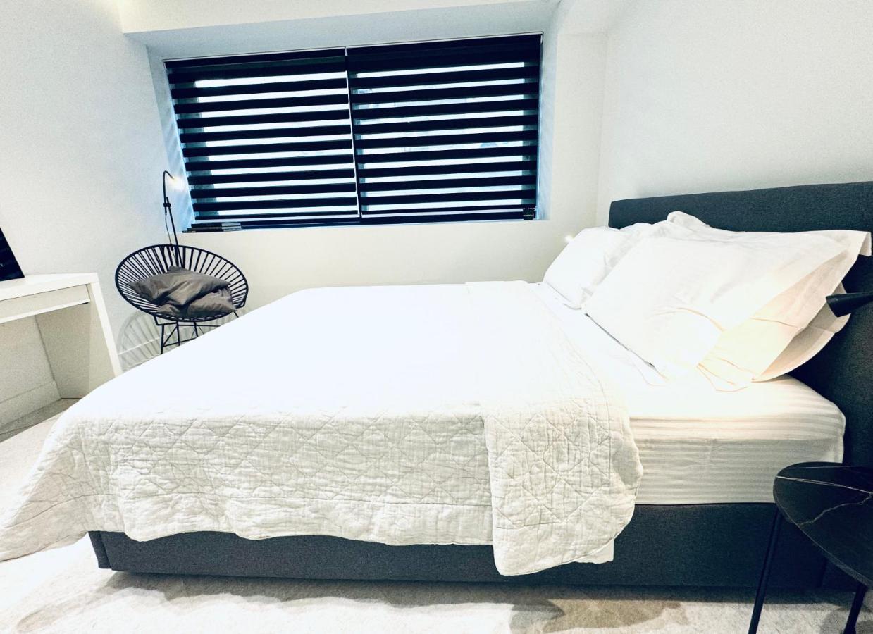 Stylish Central Superior Bedroom In Kolonaki Атина Екстериор снимка