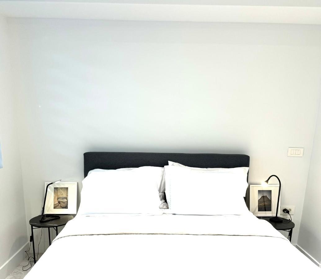 Stylish Central Superior Bedroom In Kolonaki Атина Екстериор снимка