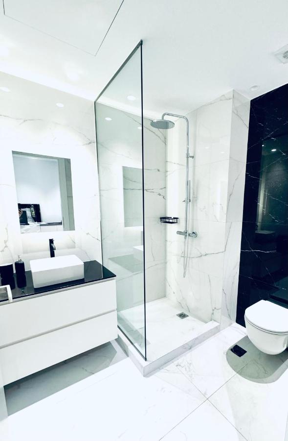 Stylish Central Superior Bedroom In Kolonaki Атина Екстериор снимка