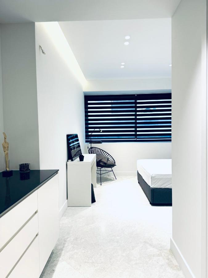 Stylish Central Superior Bedroom In Kolonaki Атина Екстериор снимка